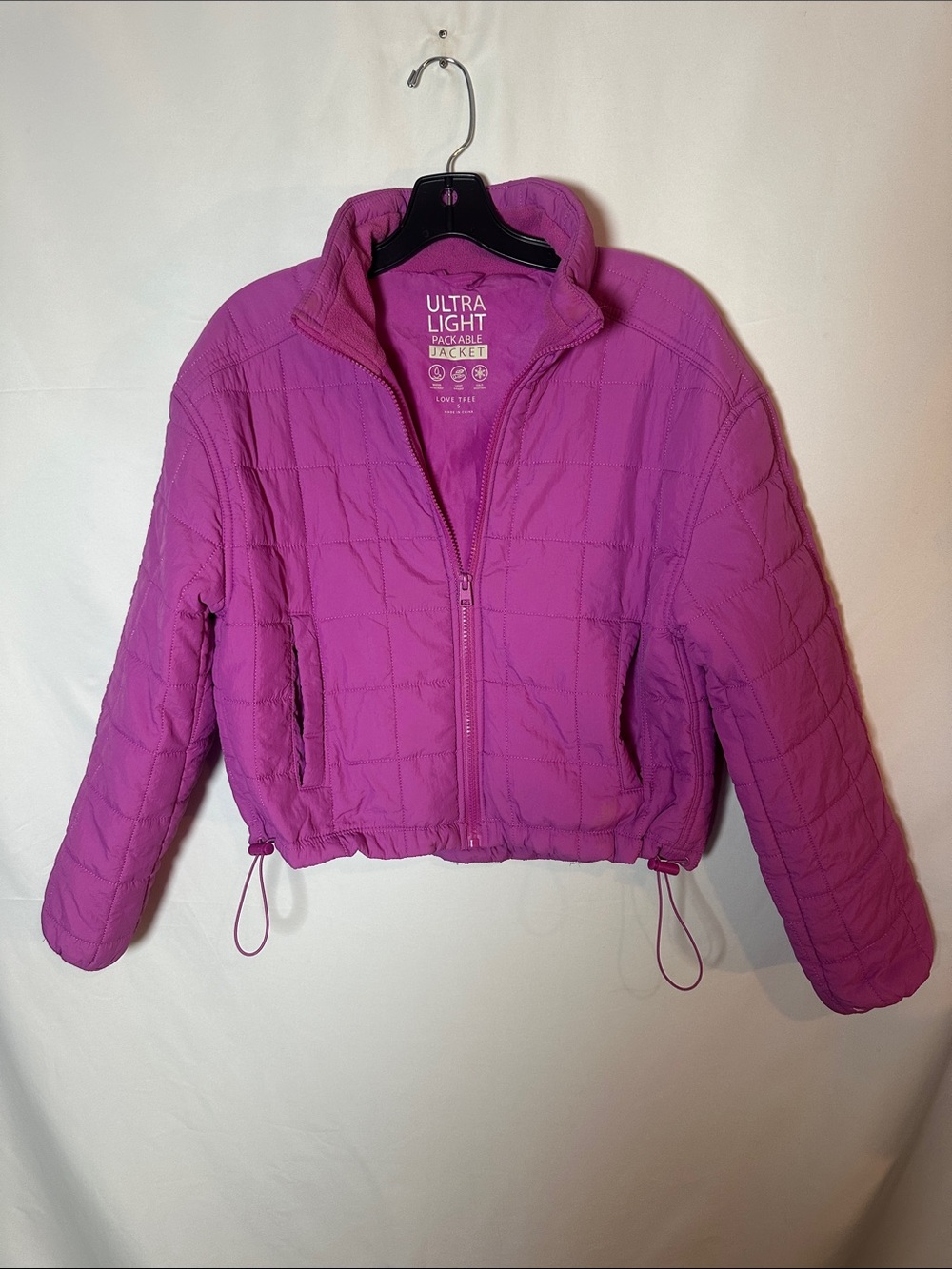 Love Tree Ultra Light Packable Quilted Bomber Jacket in Magenta